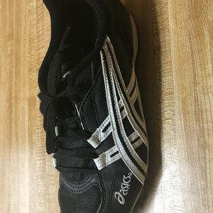 Asics Base Runner Cleats